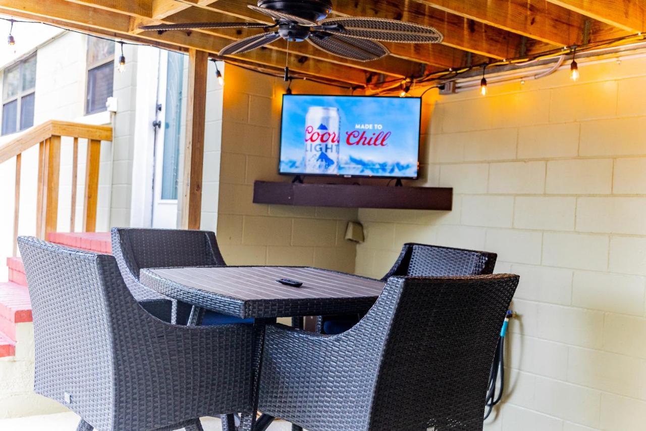 Pool & Hot Tub Home W Game Room! 1 Mile To Beach! Джаксънвил Бийч Екстериор снимка