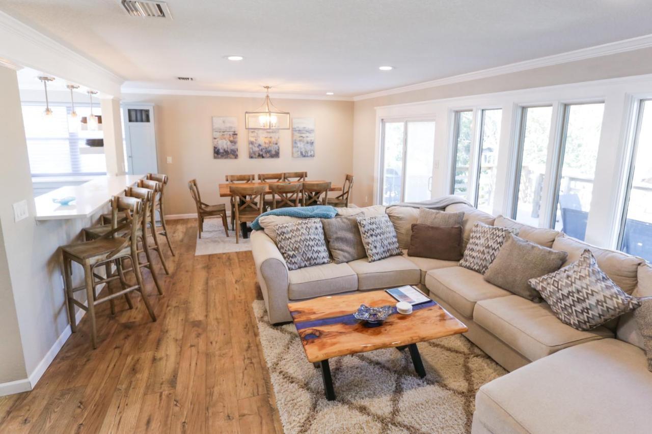Pool & Hot Tub Home W Game Room! 1 Mile To Beach! Джаксънвил Бийч Екстериор снимка